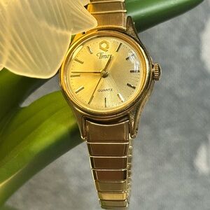 Timex Gold Women's Quartz Vintage Watch